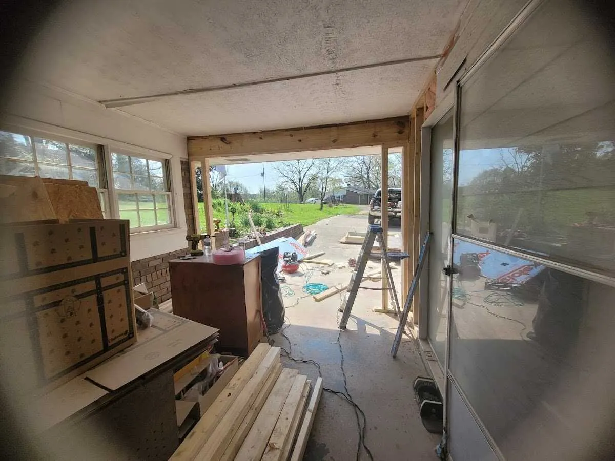 Air movers and dehumidifier for Water Mitigation Services in Cudahy